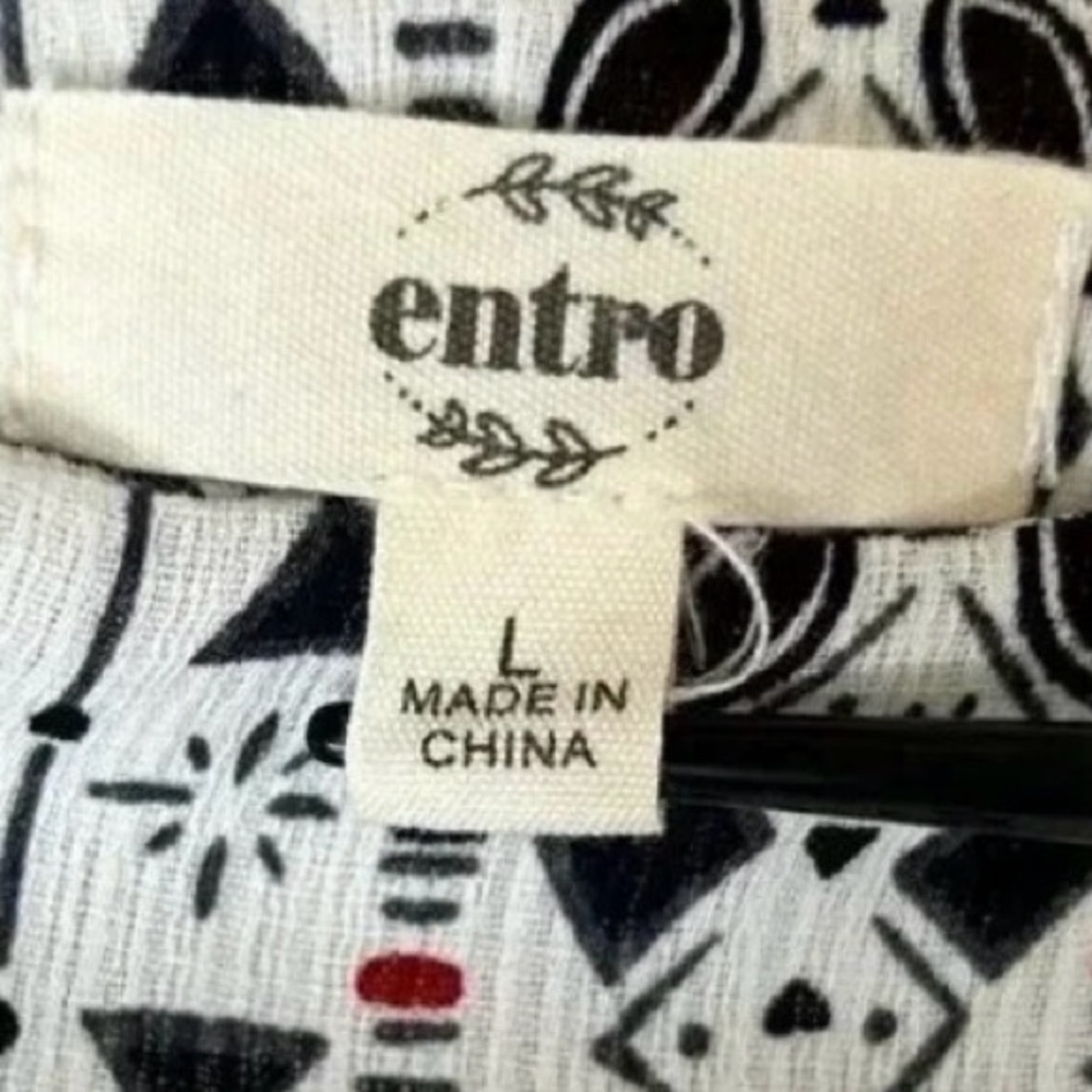 Entro Size Large Geometric Pattern Cold Shoulder … - image 3